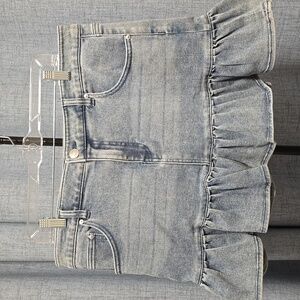 Steve Madden Blue Denim Ruffle Mini Skirt Size XL‎